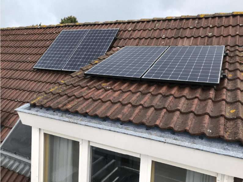 4 hoge rendement zonnepanelen van hoge kwaliteit in Breda