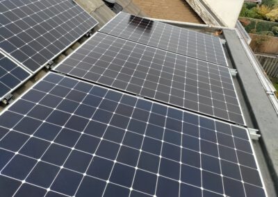 Pebble plaatst 10 SunPower Max3-400 zonnepanelen in Breda